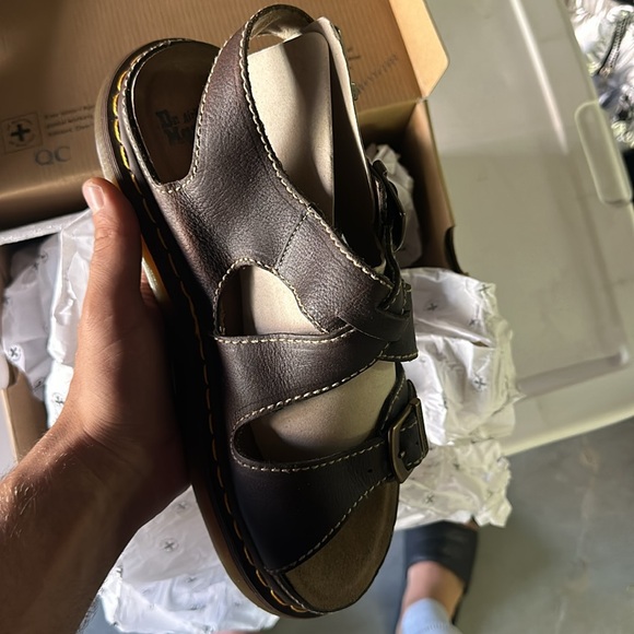 Dr.Martens size 12 sandals VTG - Picture 3 of 9